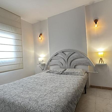 Apartamento De Playa En Santa Margarita. Roses Ngoại thất bức ảnh
